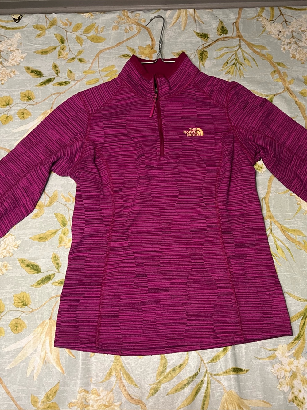 The North Face Women's Raspberry Half-Zip Pullover